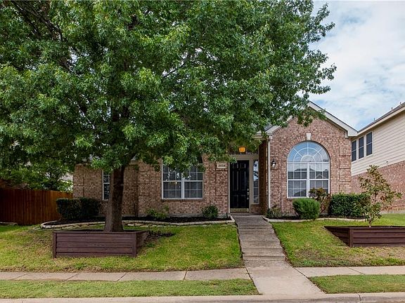 2nd image of 2034 Fox Glen Dr