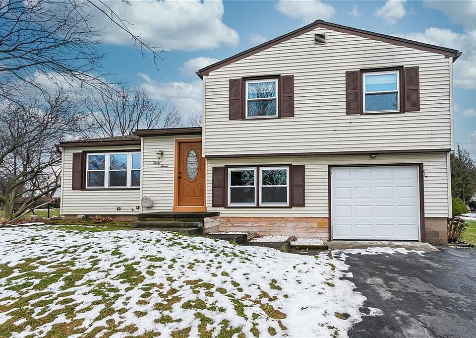 1st image of 37 Douglas Dr