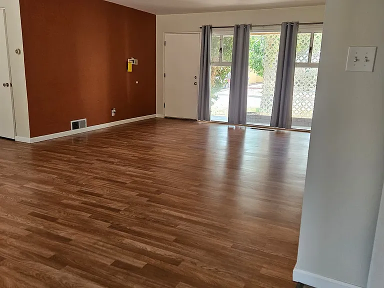1224 Garcia St NE — Photo 8