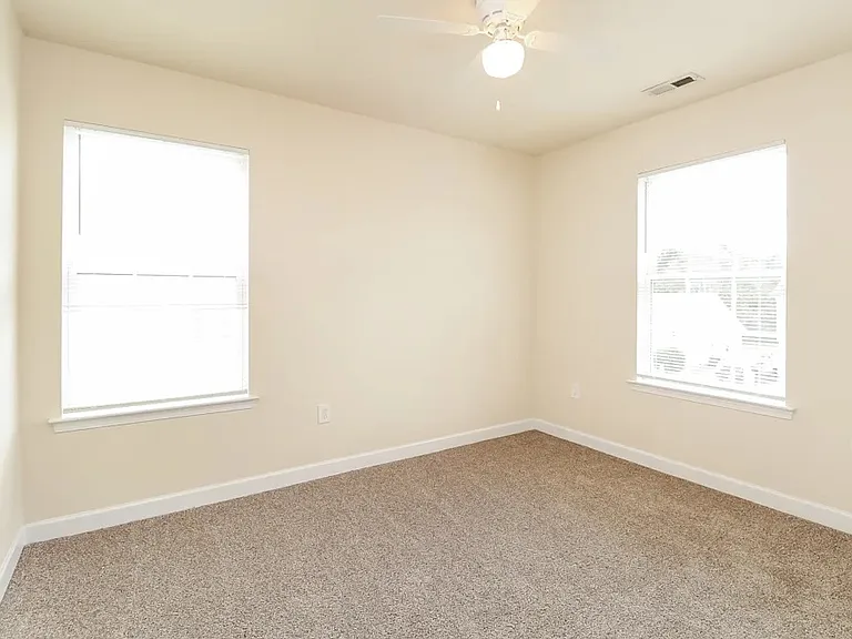 748 Raindrops Rd — Photo 7