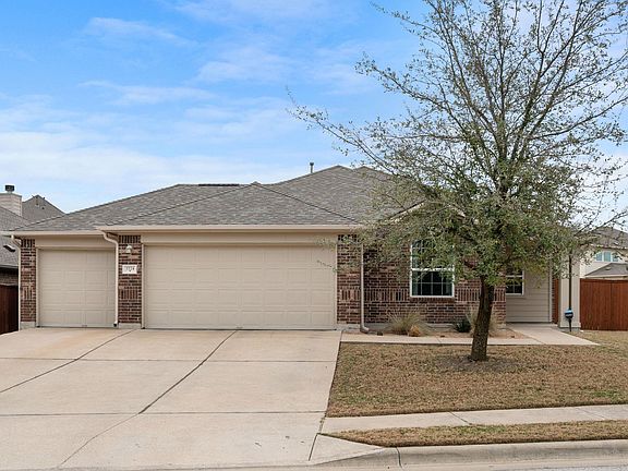 2nd image of 3724 Brean Down Rd