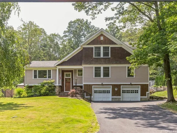 128 Knollwood Drive, Ridgefield, CT 06877