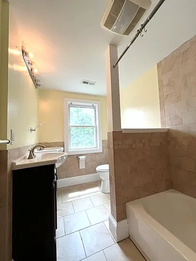 200 Alden Ave #9 — Photo 10