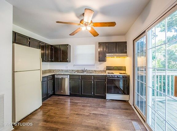 3rd image of 700 Portsmouth Dr