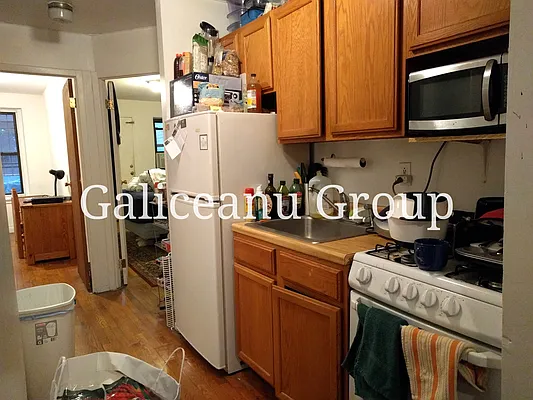 Rented by Lexington Real Estate Group | media 28