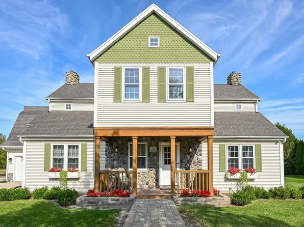 N166W21200 Glencoe LANE, Jackson, WI 53037