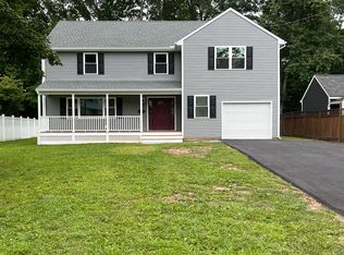 66 Overbrook Rd, West Hartford, CT 06107