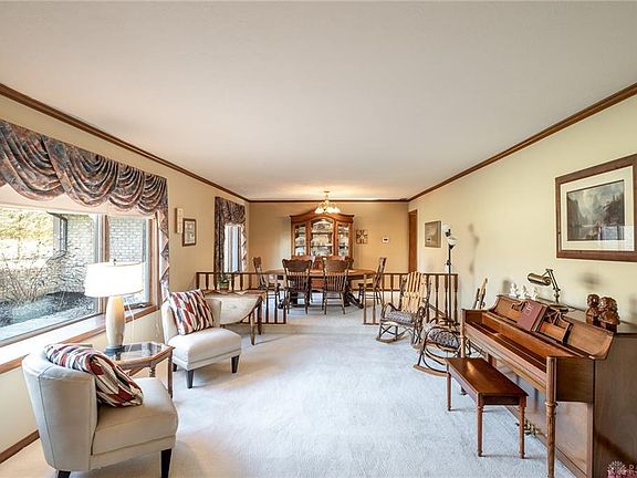 5th image of 1834 Deerbrook Trl