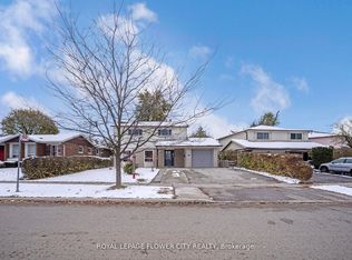 60 Lexington Ave, Toronto, ON M9V2G8