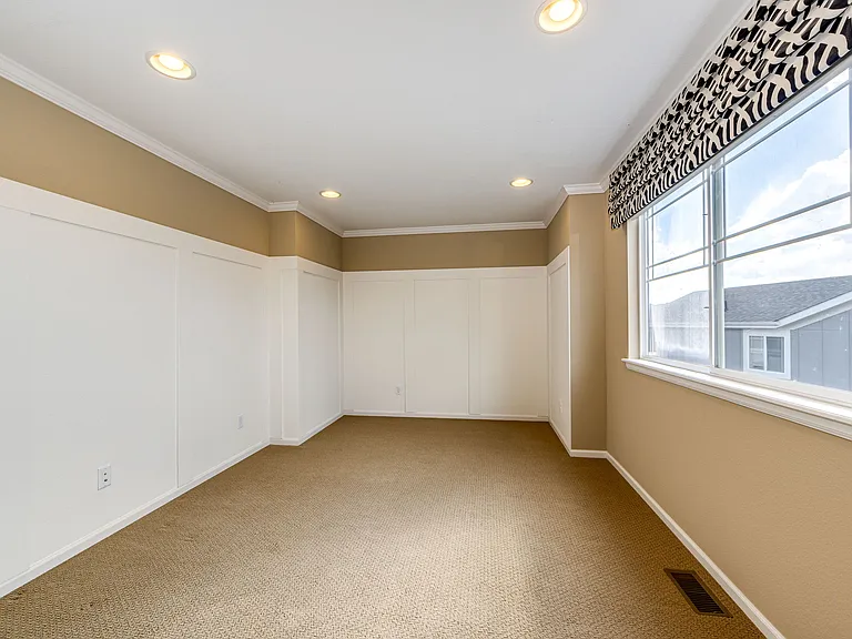 23797 Harwood Ave — Photo 14