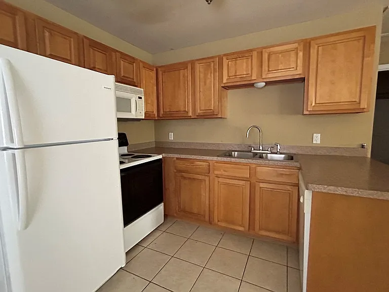 410 Elm St #6B — Photo 6
