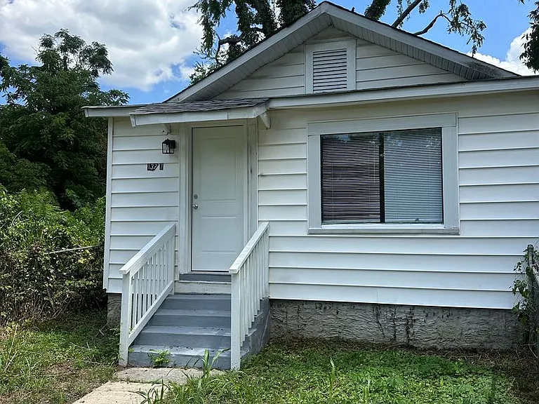 1337 Alabama Ave SW — Photo 1