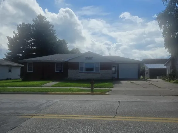 901 South Main Street, Cuba City, WI 53807