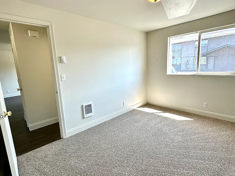 1618 SW Lava Ave #9 — Photo 12