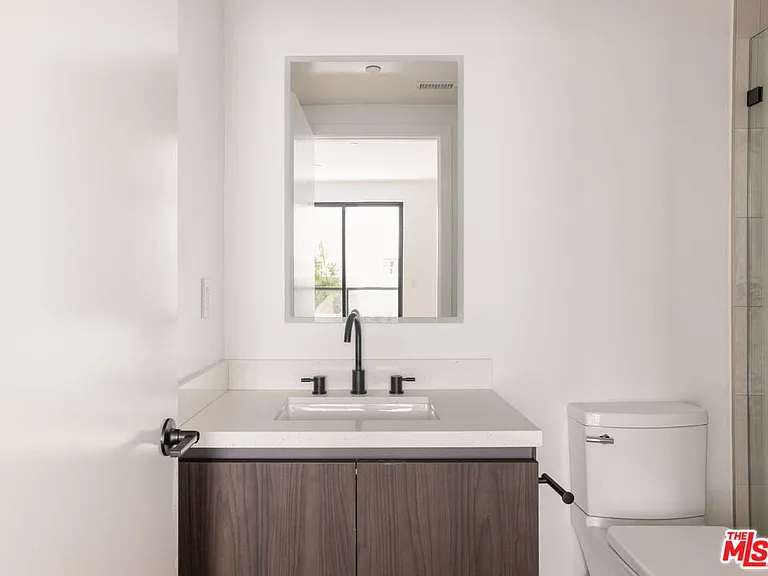 2361 Fox Hills Dr #203 — Photo 16