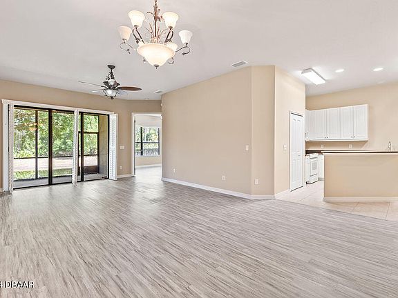 5th image of 1123 Hansberry Ct