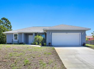 17385 Connecticut Rd, Fort Myers, FL 33967