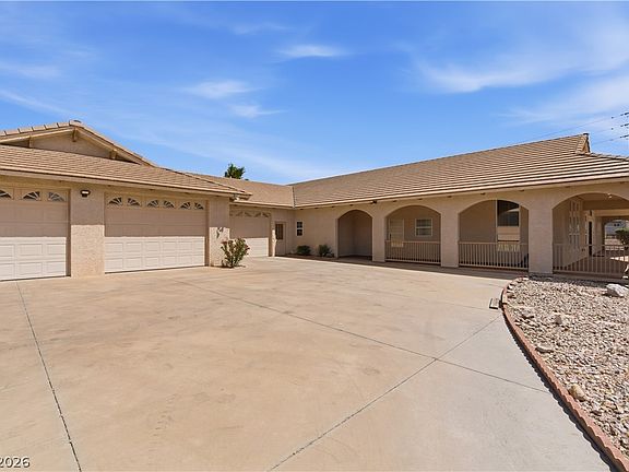 3rd image of 100 W Delamar Dr