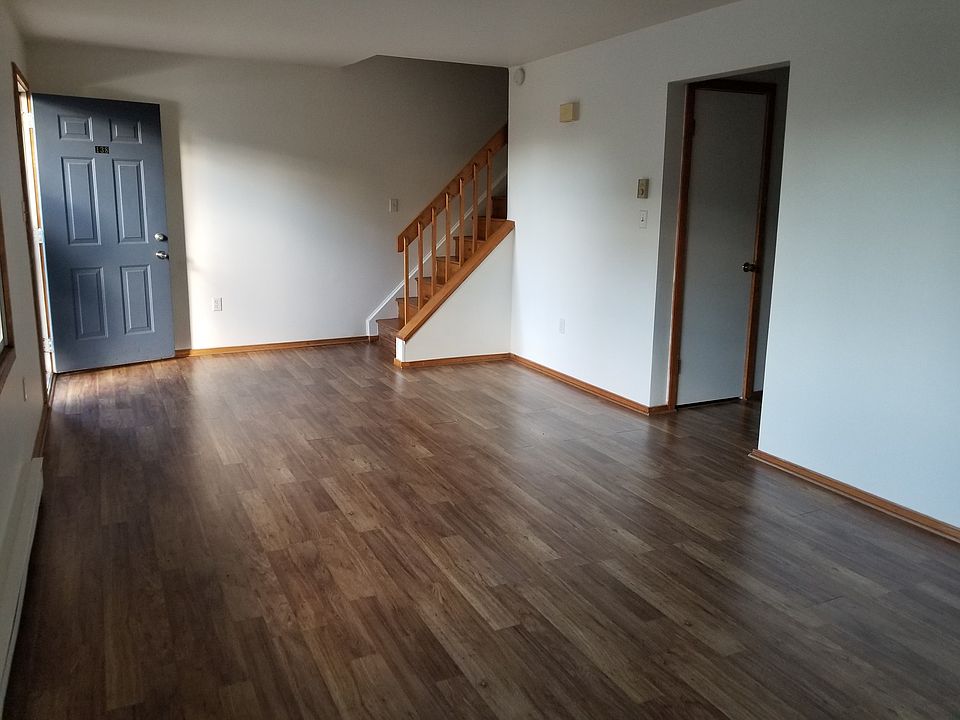 2nd image of 138 E Factory St