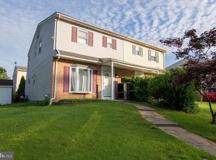643 E Wiltshire Dr, Wallingford, PA 19086