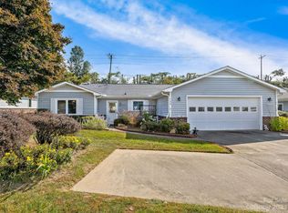132 Derbyshire Dr, Hendersonville, NC 28792