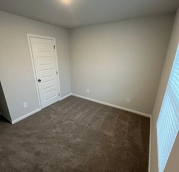 154 Olde Hearth Rd — Photo 12