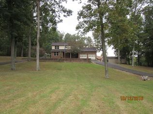 1350 Starr Hill Rd, Paducah, KY 42003