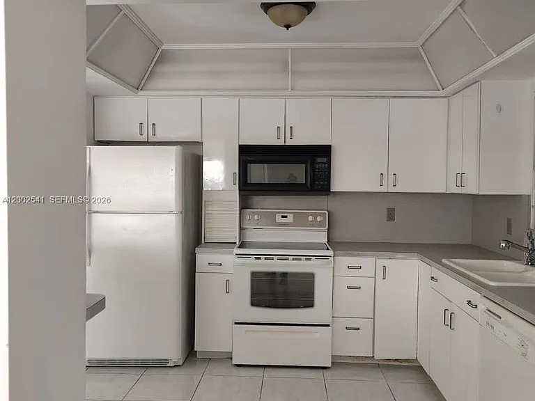 200 NE 12th Ave #1C — Photo 5