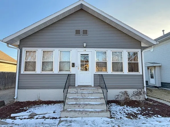 19 5th Ave NW, Aberdeen, SD 57401