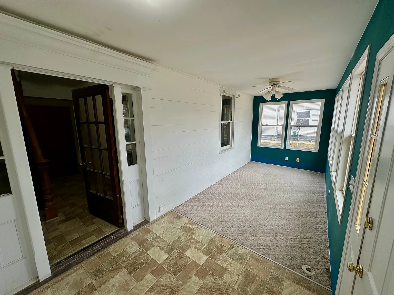 4 bed, 2568 sqft, $2,600 — Photo 2