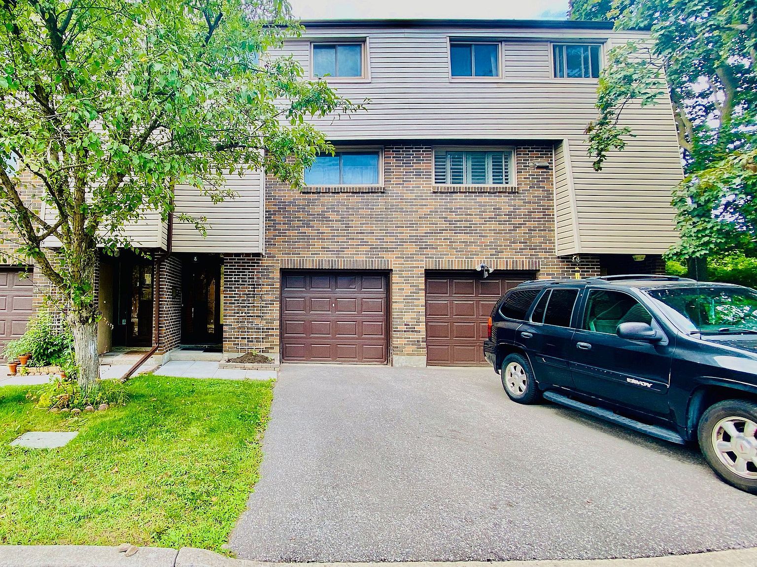 2020 Pharmacy Ave 2 Toronto ON M1T 1H8 Zillow   4ba13a10bb702b6a8a42eab01ca36a25 Cc Ft 1536 