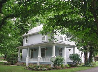 668 S Bradfordton Rd, Springfield, IL 62711