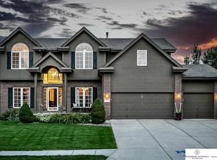 7207 N 154th St, Bennington, NE 68007