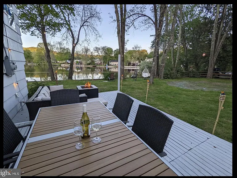 191 Lakeshore Dr — Photo 29