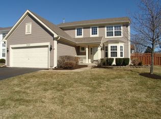 3120 Hopewell Dr, Aurora, IL 60502