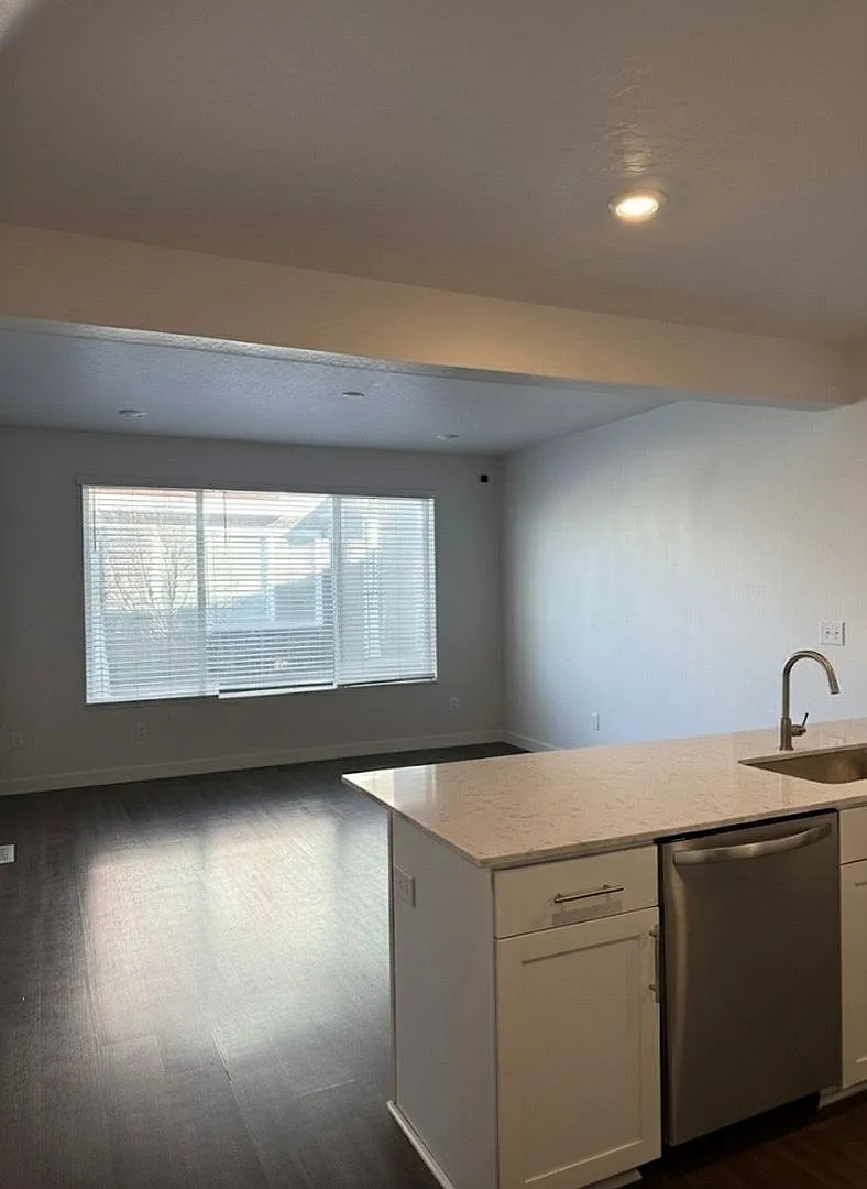$1,000 Move-In Credit - Move-In Ready 3-Bedroom Bluffdale Townhome with Private Side Yard — Photo 3