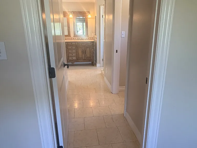 1205 Geneva St — Photo 26