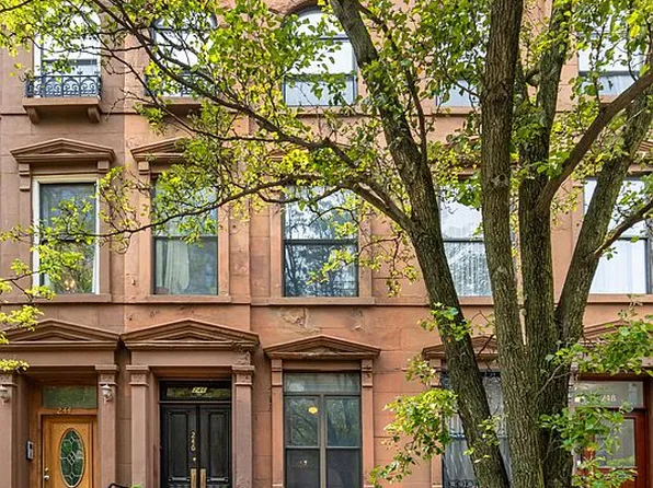 246 W 123rd St, New York, NY 10027