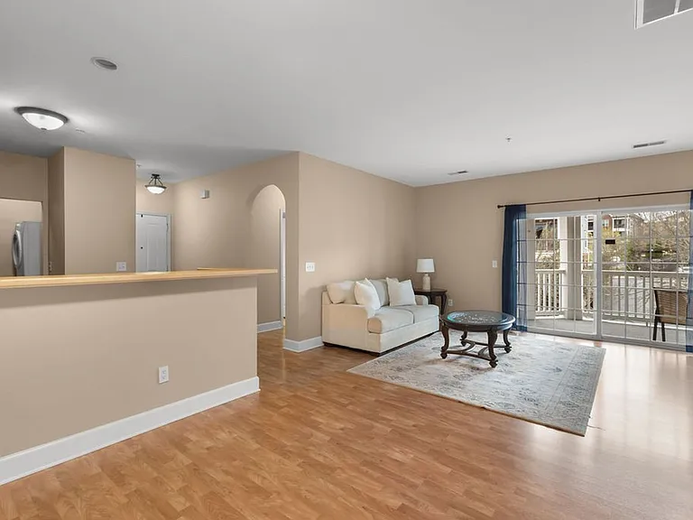 8045 Bienville Dr #5 — Photo 5
