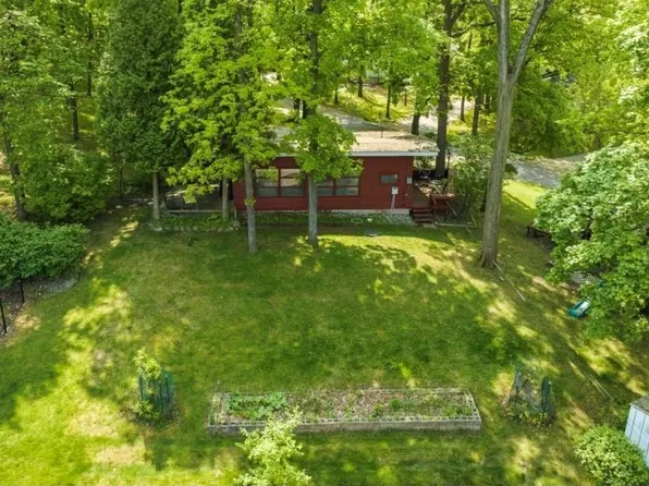 35 Ln 200d Lake James, Angola, IN 46703