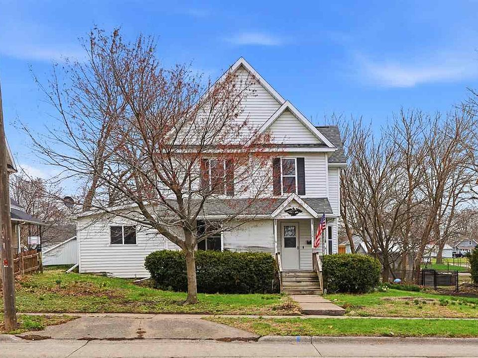 1st image of 730 S Iowa Ave