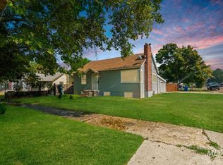 124 S Juniper St, Nampa, ID 83686