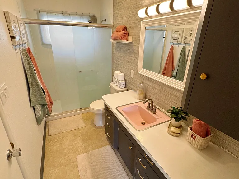5925 Franklin Dr #1 — Photo 8