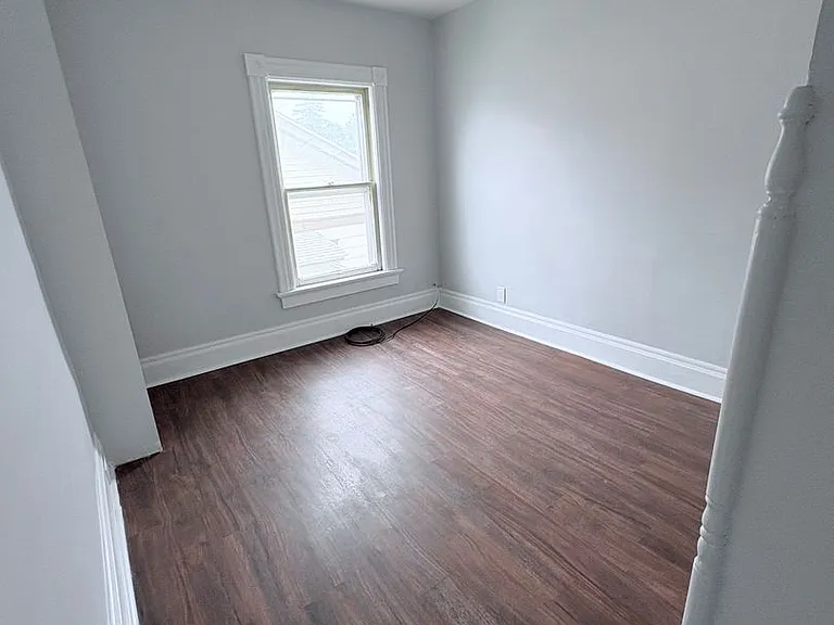 409 Healy Ave — Photo 12