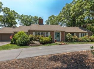 16 Fletcher Rd, Lynnfield, MA 01940