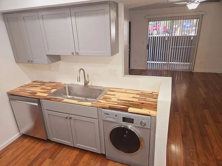 1385 W University Ave #3-124 — Photo 7
