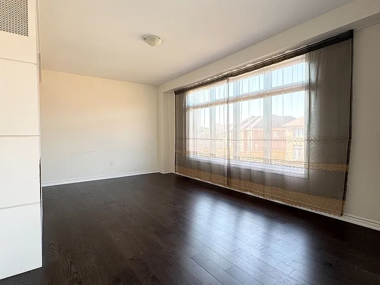 78 Kentledge Ave — Photo 8