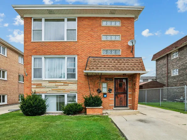 7012 W 87th St, Burbank, IL 60459