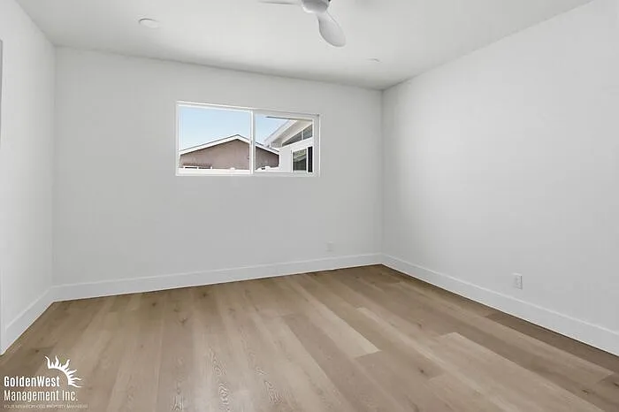 4822 Doliva Dr — Photo 15