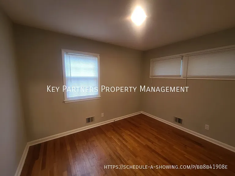 7115 Larsen Ln — Photo 14